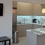 Atlas By Sea Apartman *
