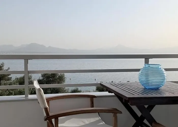 Atlas By Sea * Λουτράκι